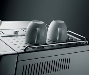 Кофеварка DELONGHI ESAM 6600 STEEL